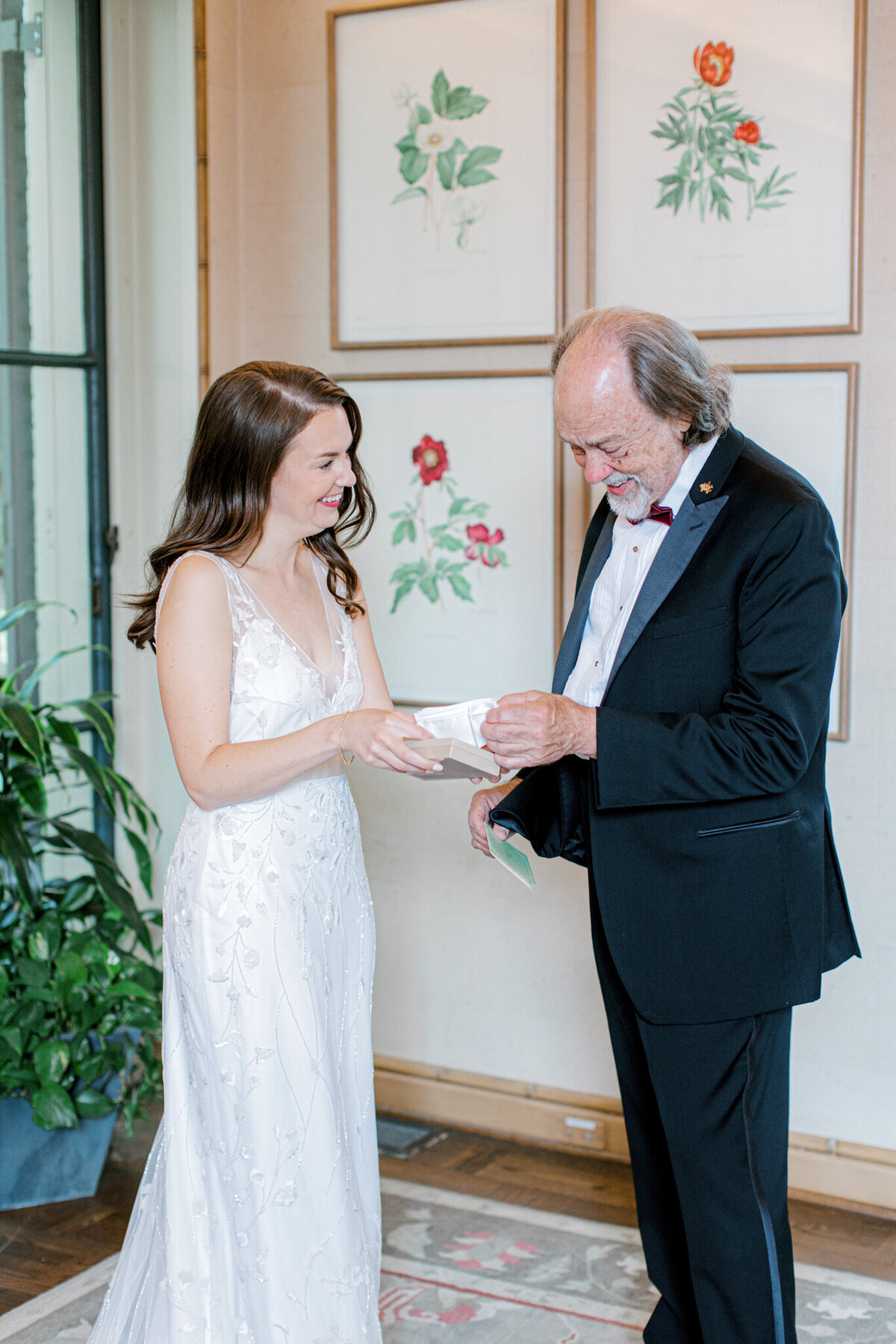 Gena & Matt's Wedding at the Dallas Arboretum | Dallas Wedding Photographer | Sami Kathryn Photography-60
