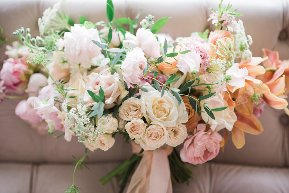 peach-blush-bridal-bouquet
