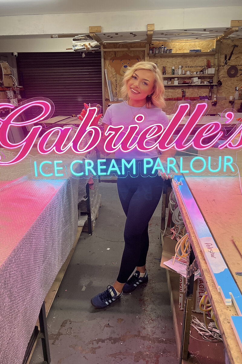ellis-signs-custom-neon-business-sign-newcastle-gateshead-north-east