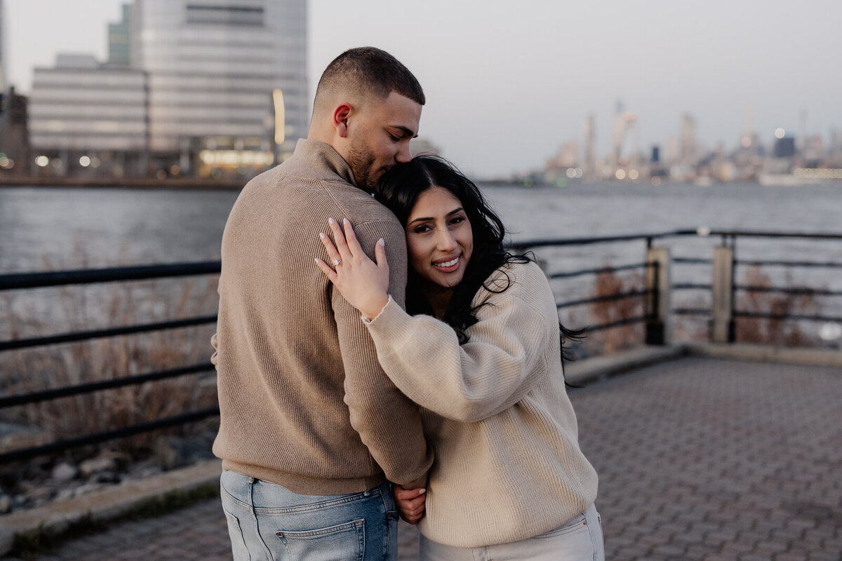 engagement-session-jersey-city-liberty-state-park