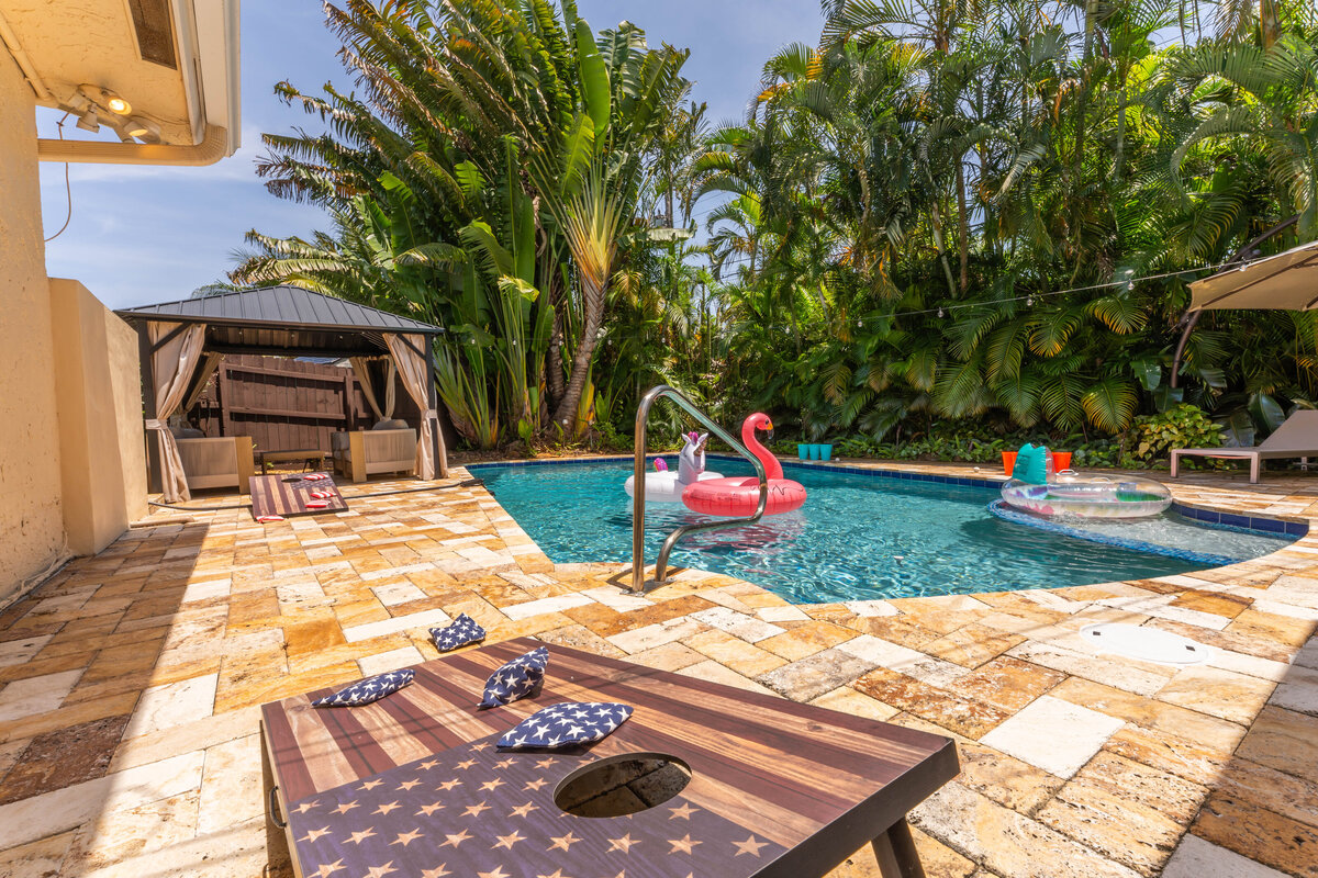 Pool (2)