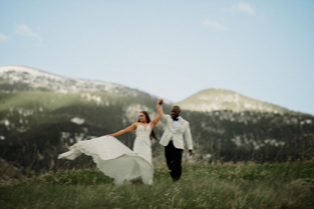 448 Montana helicopter wedding_Bozeman elopement photographer_Adventure elopement_Kelsey & RJ-0173-Edit_websize