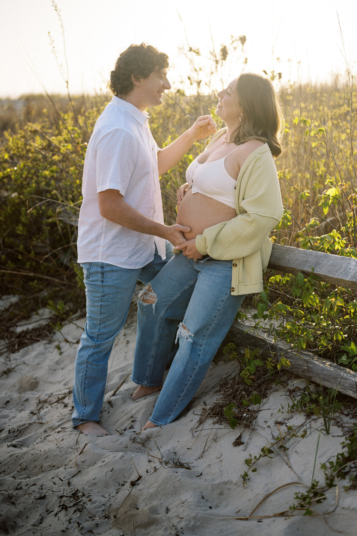 CapeMayLighthouse_BeachMaternitySession_TaylorNicollePhoto-6