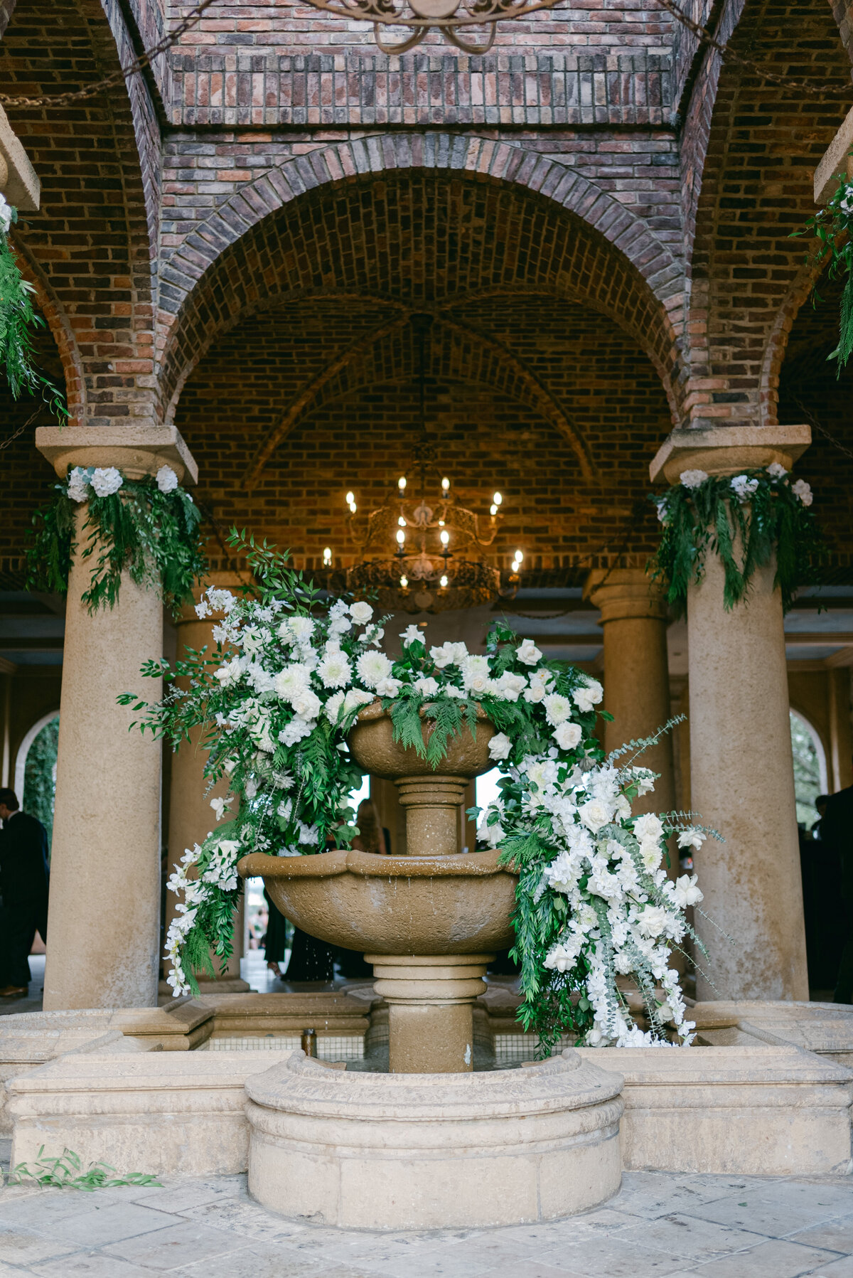 Kristen Weaver Photography Orlando Florida Destination Photographer Worldwide Wedding Editorial Fashion Inspired Clean Film KWP -0715