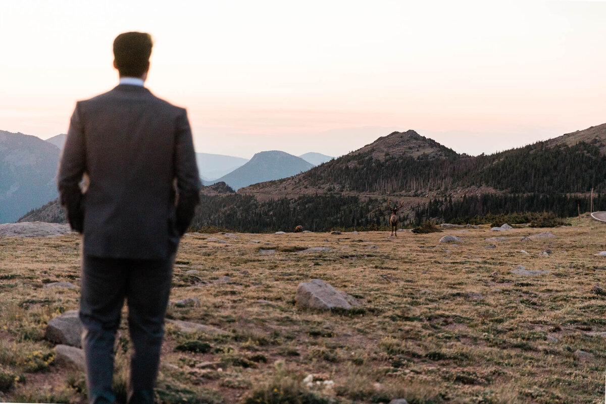 rocky_mountain_national_park_trail_ridge_road_summer_sunrise_elopement_by_colorado_wedding_photographer_diana_coulter-1