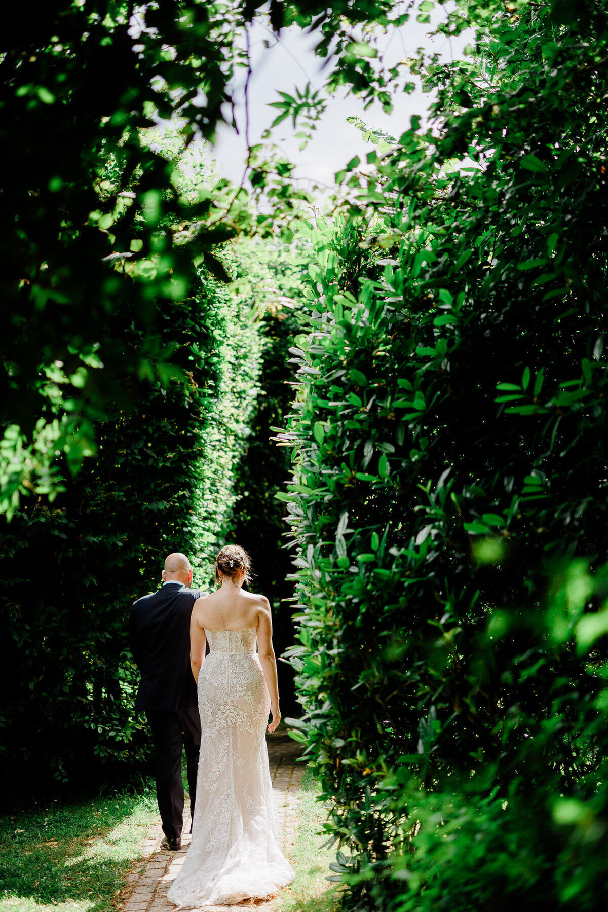 Modern_Chic_Chateau_Valouze_Destination_Wedding_Photographer-133