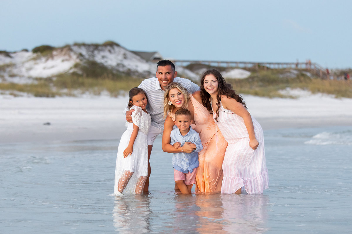family  beach  portrait photographer