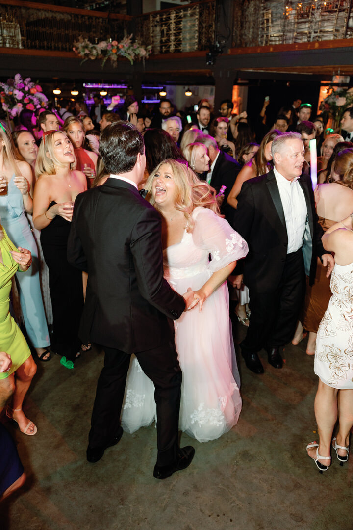 Bride and Groom Dancing at Savannah Wedding Photo