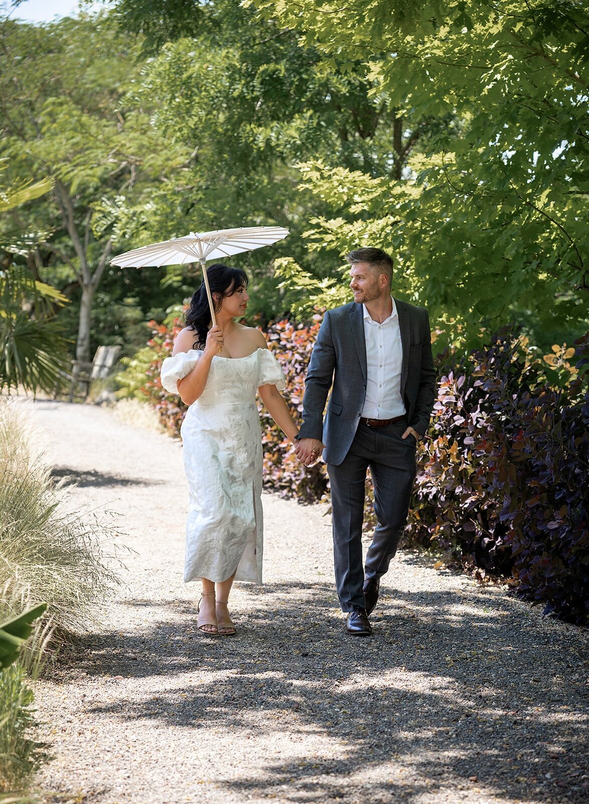 Villa-Catalana-engagement-photos