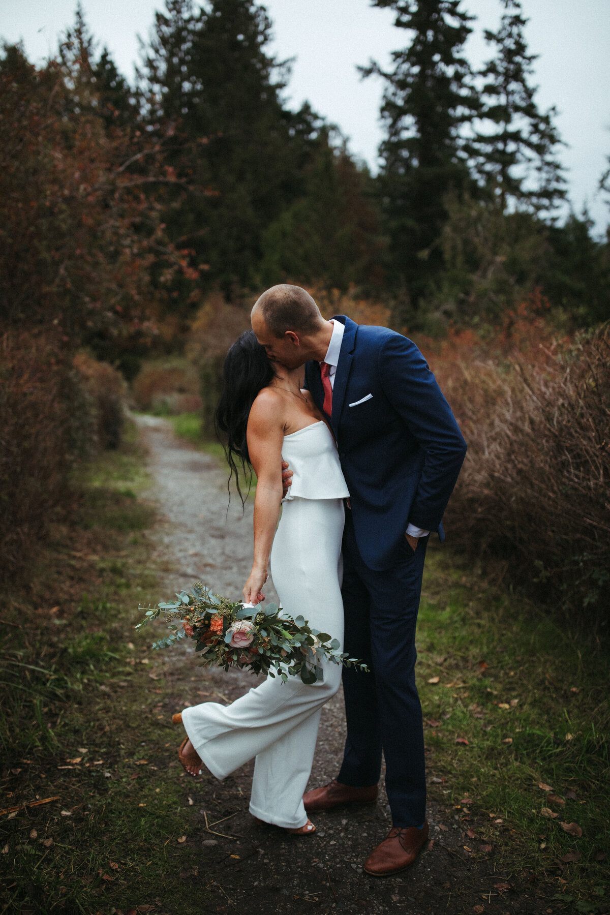 sargeant-bay-elopement-with-baby-by-the-water-sechelt-photographer-lowres_4