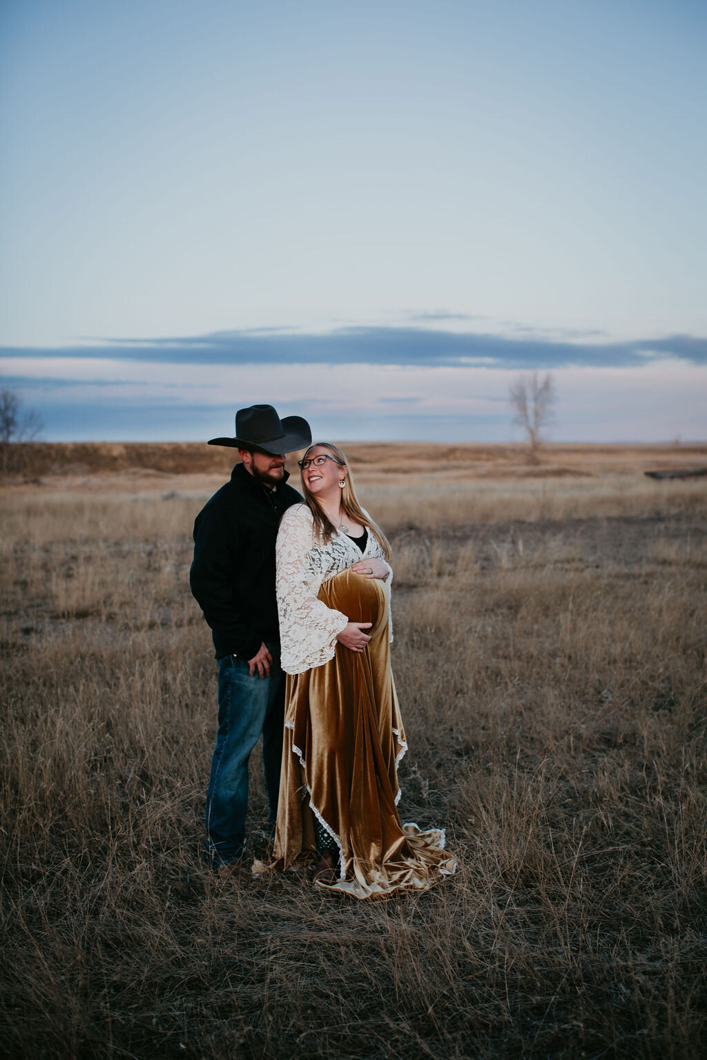 Maternity photography at sunset