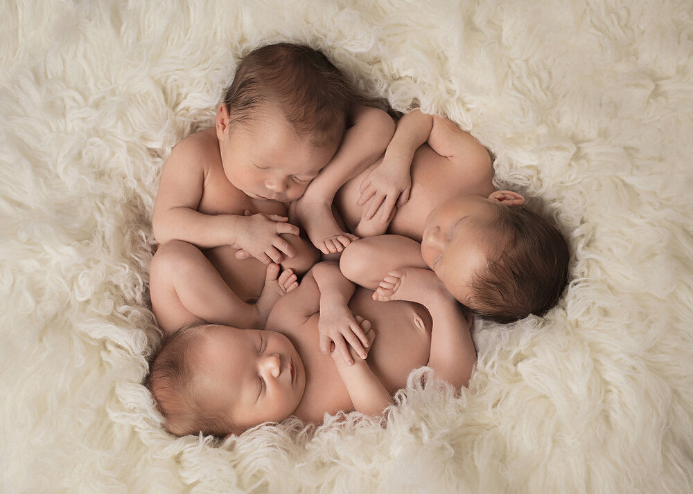 NEWBORN_BABY_TRIPLETS