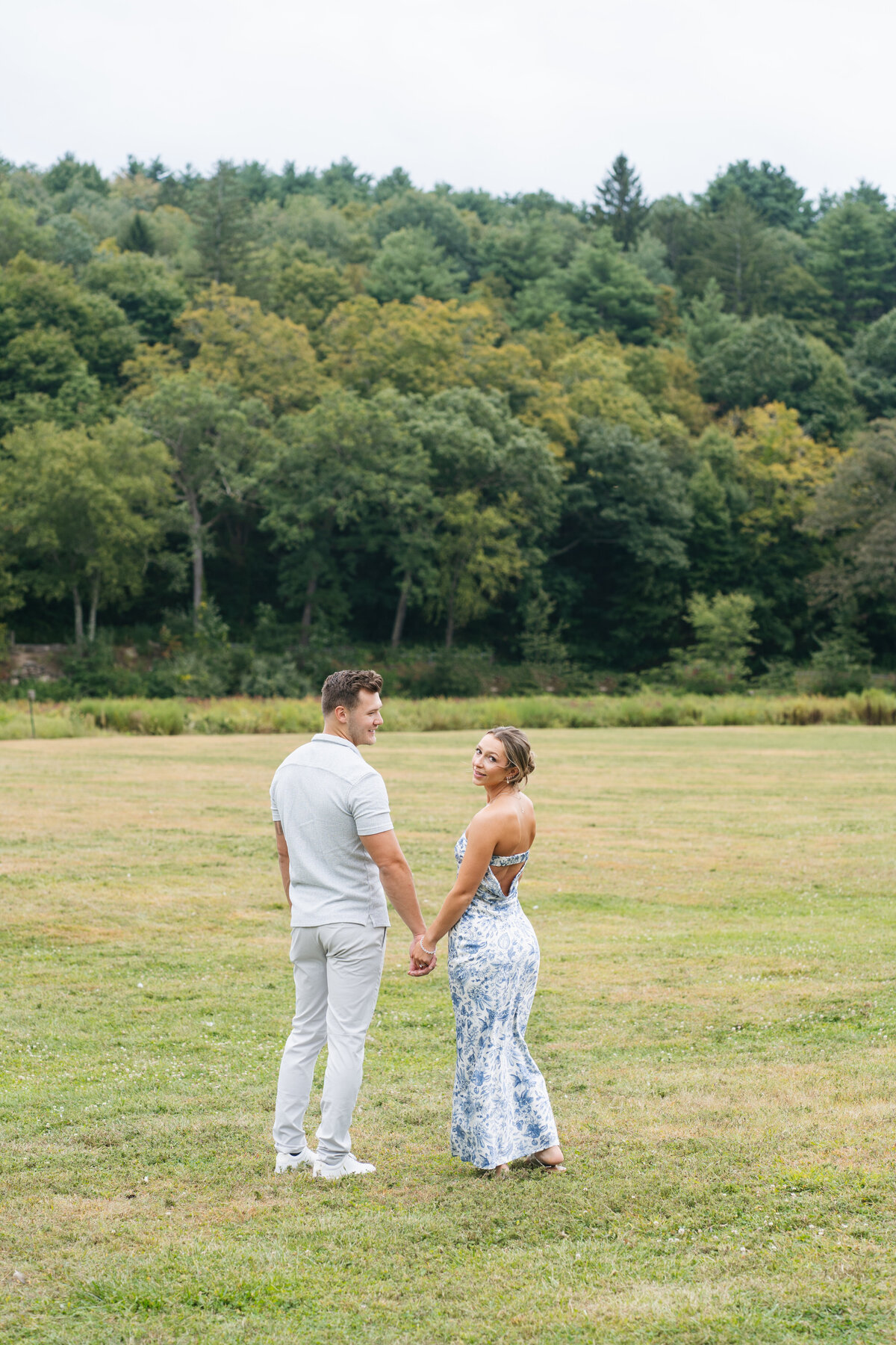 Engagement photographer Danielle Littles captures romantic, candid moments with a storytelling approach. Specializing in timeless, heartfelt photography for couples in love