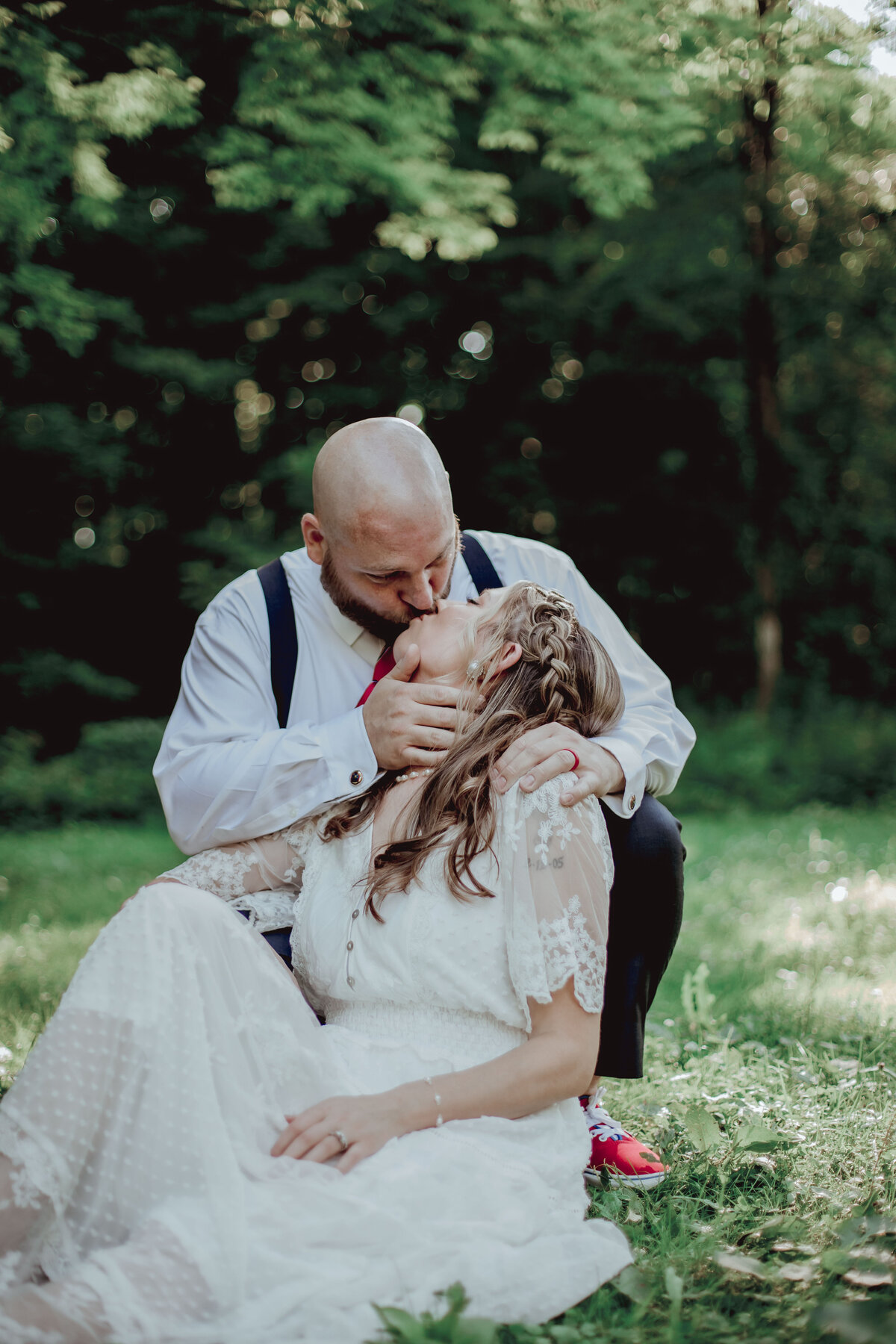 Summertime Intimate Wedding in Utica NY with Lovely Studio Co