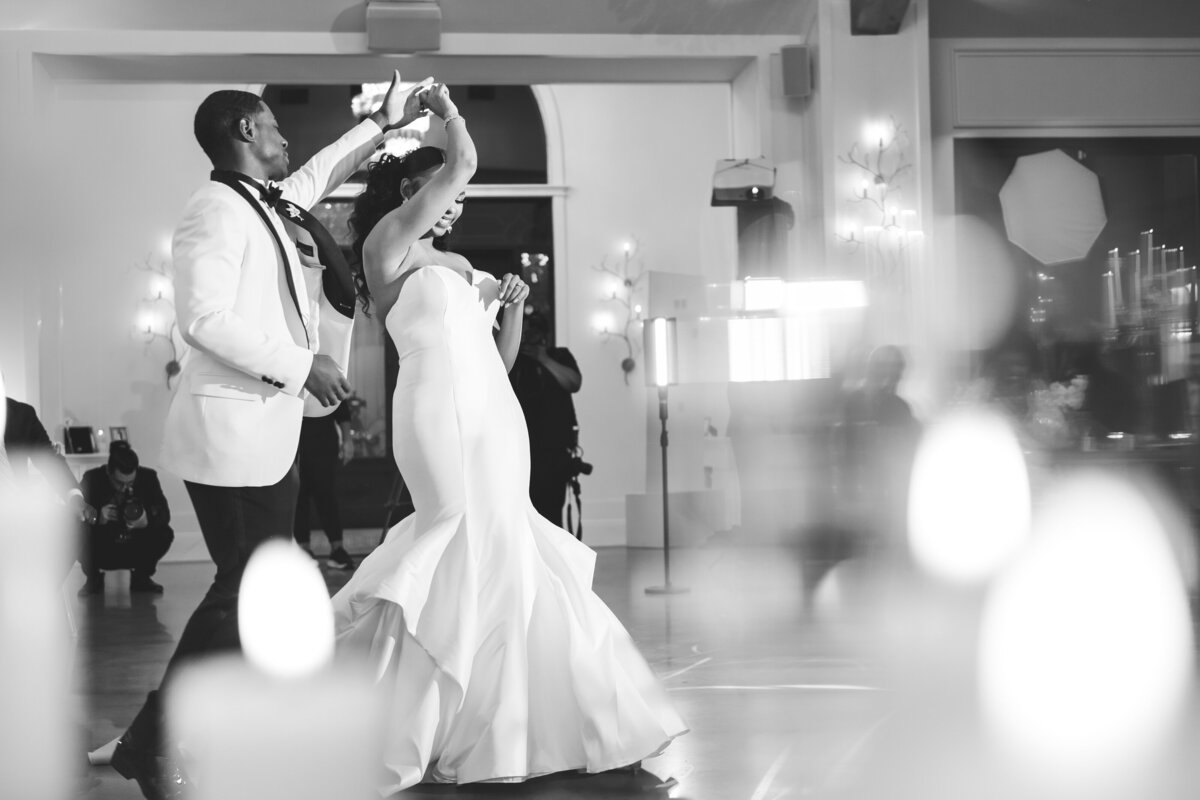 Houston's Luxury Wedding Photographer