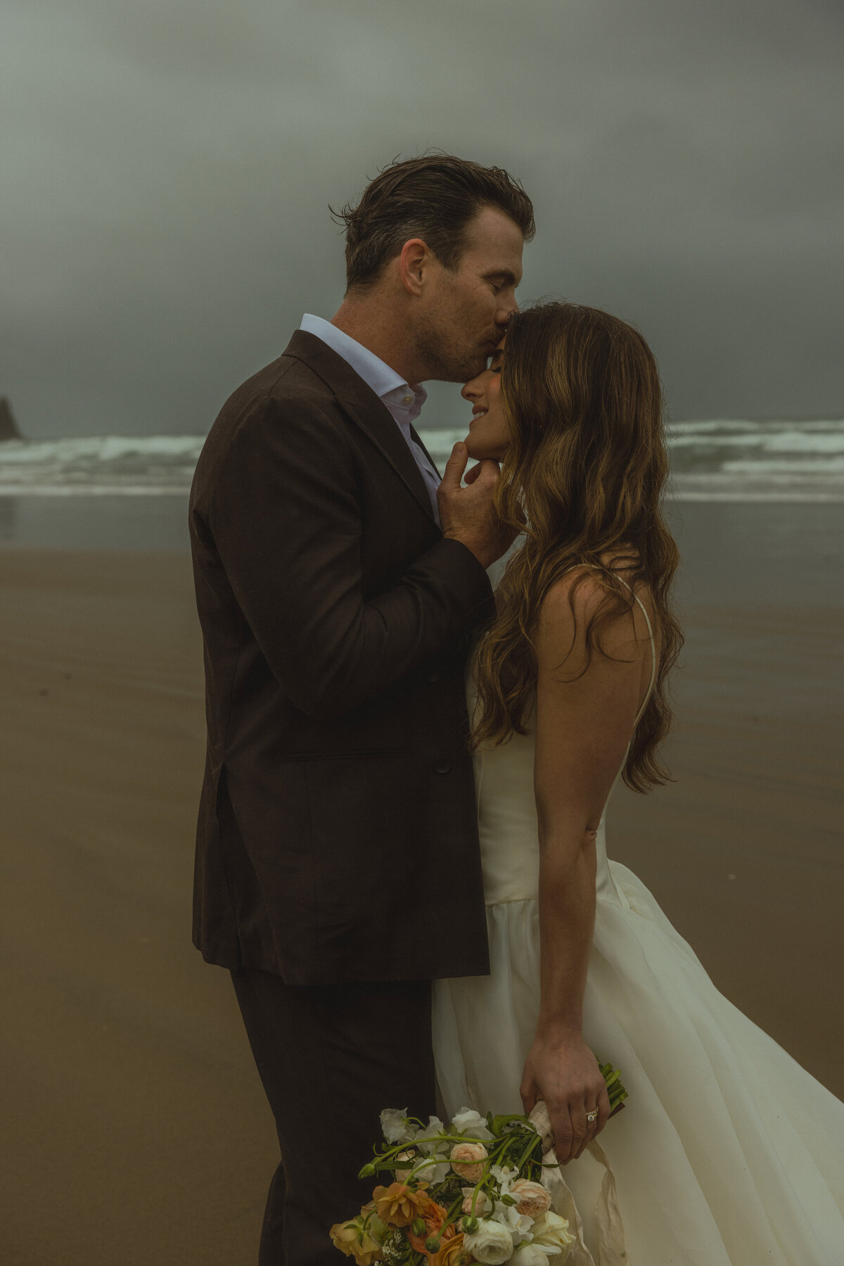 CannonBeachCouple-39
