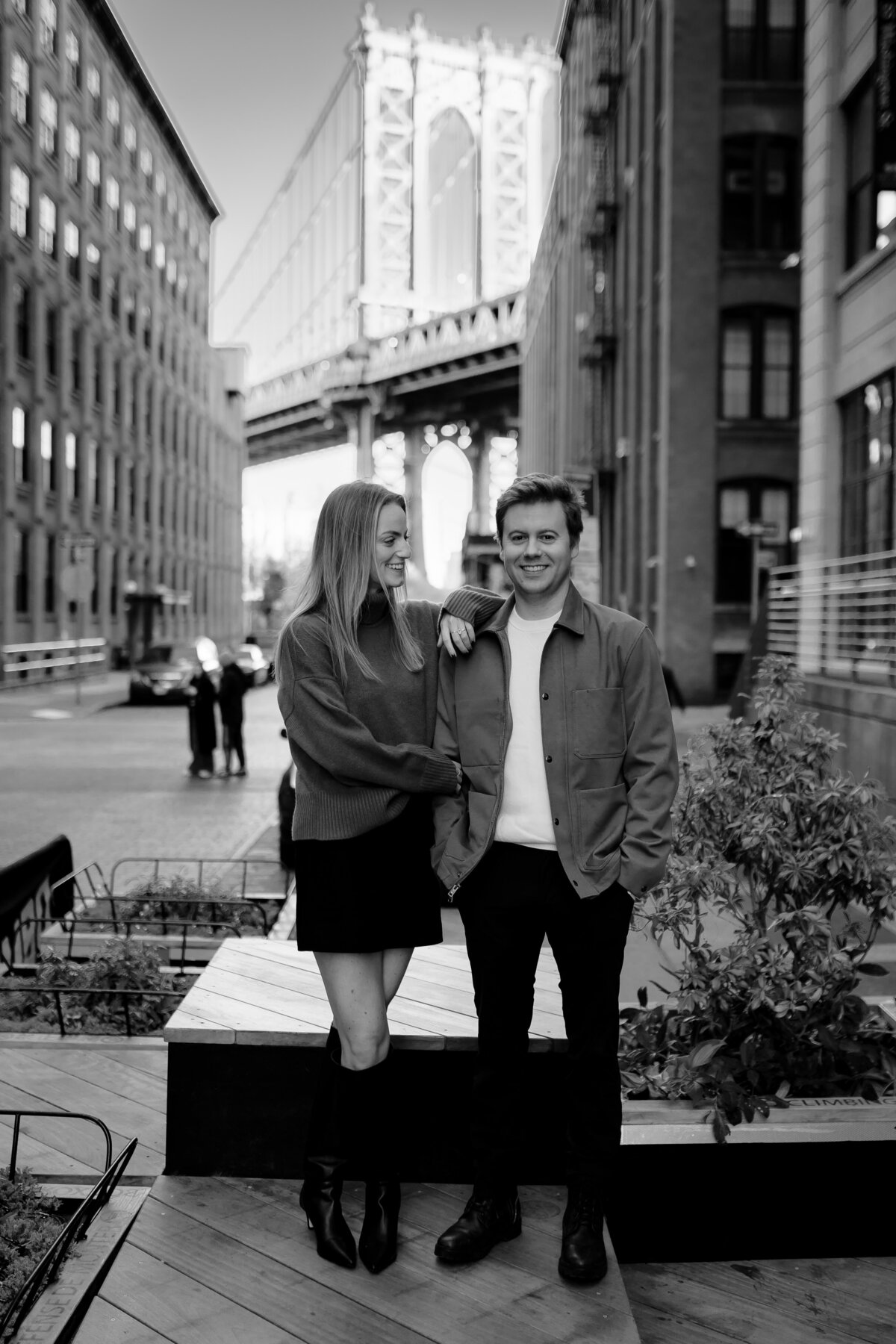Brooklyn Bridge Engagement Photos 11