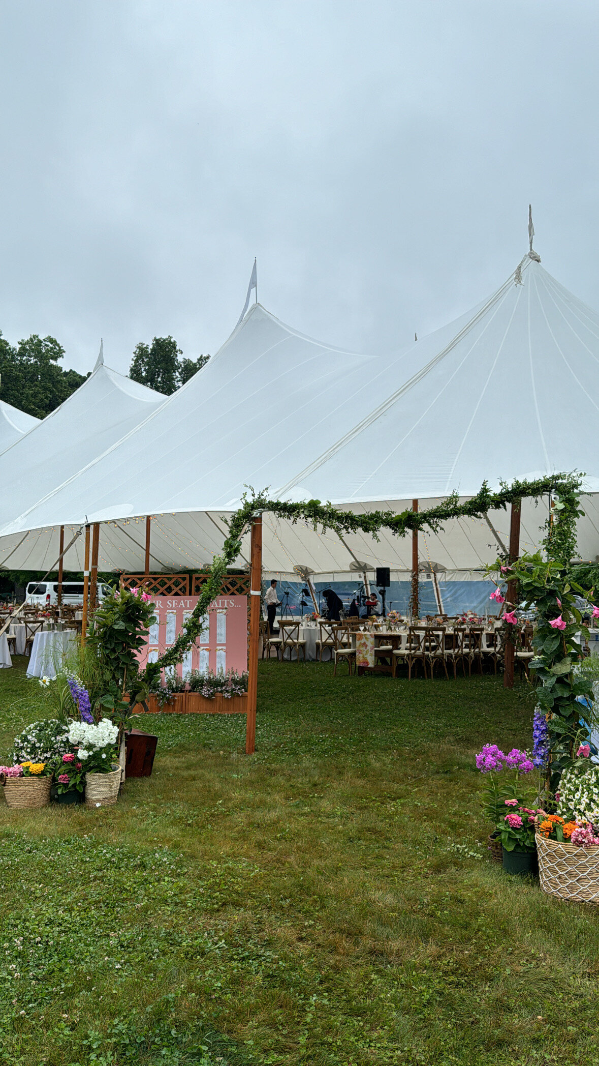 E638918F-6387-41D5-A6AB-9DAA5AE48A23