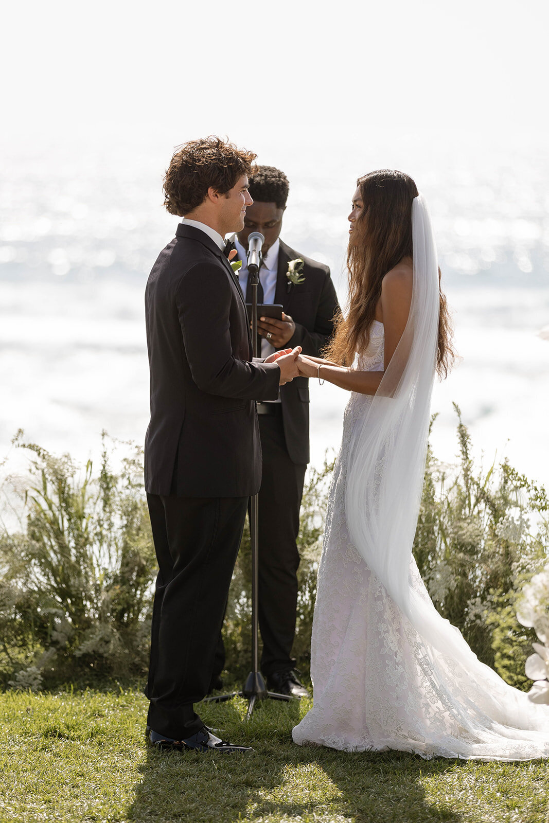 luxury-beach-wedding-by-meagan-hilss-events