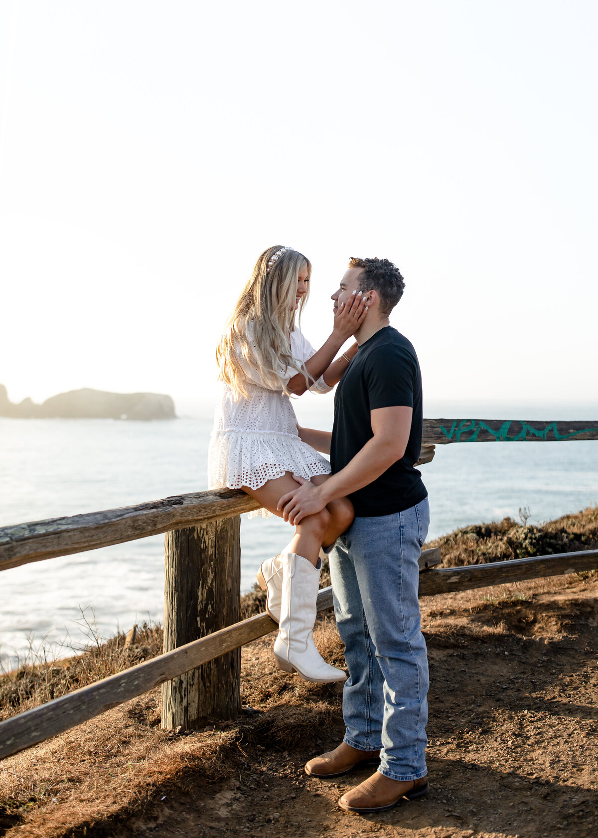 10292022_Julia+JadenEngagements_RodeoBeachCA_AnjaJensenPhotography-140