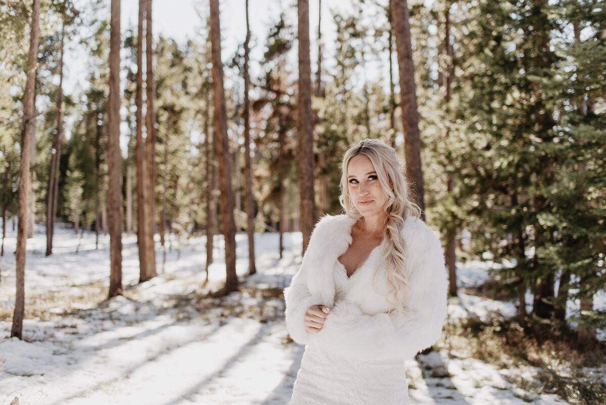 Jackson Hole Photographers capture bridal portraits of bride after winter elopement