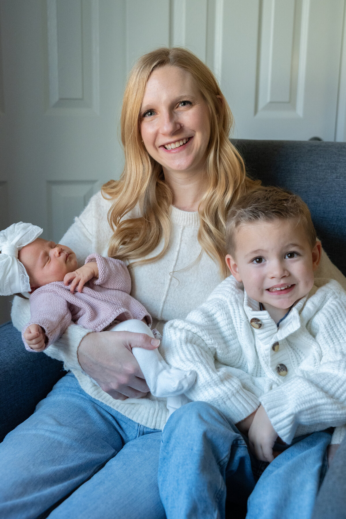 Malenke Family and Newborn Gallery 2025 November-21