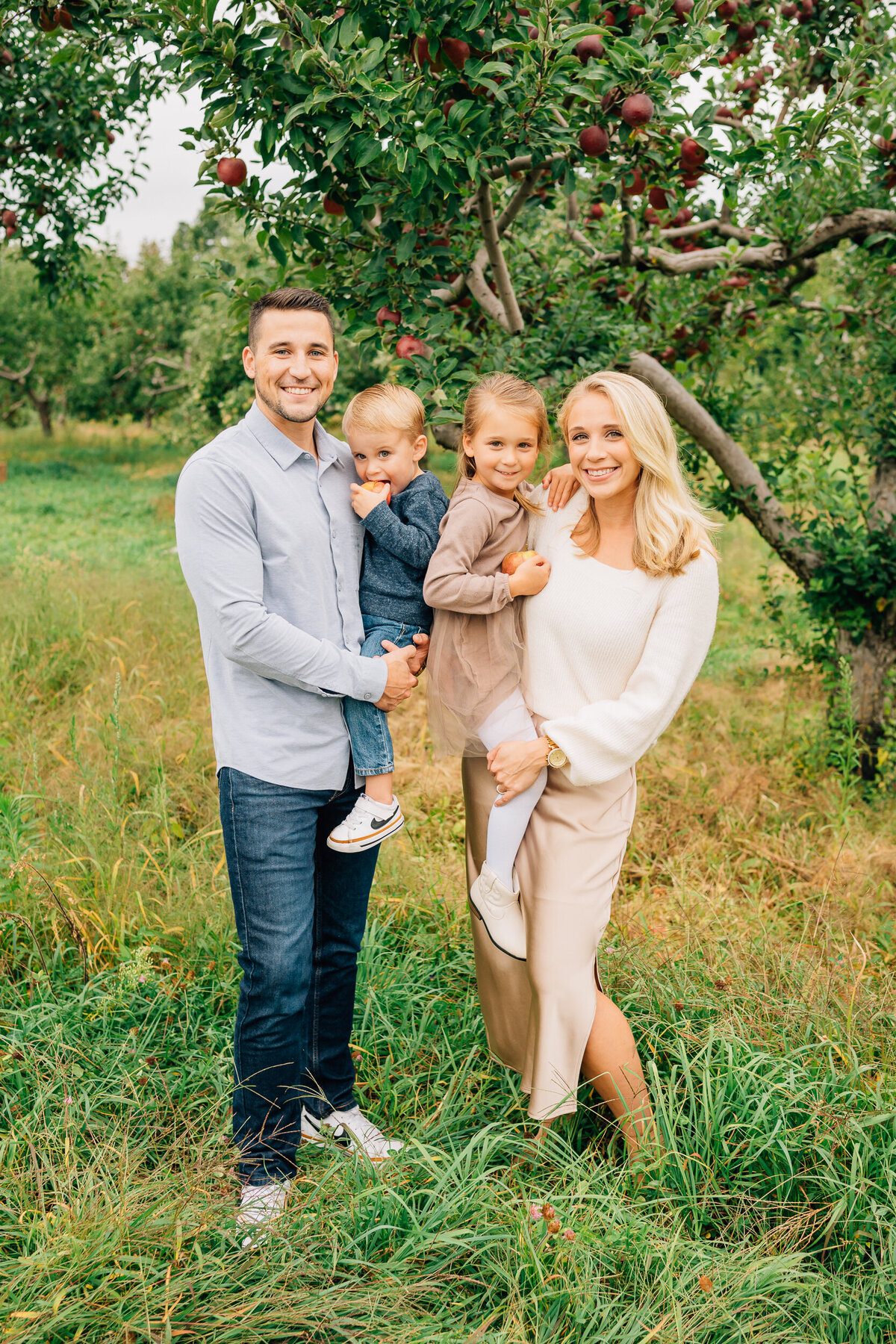 Burlington CT Newborn and Family Photographer -4