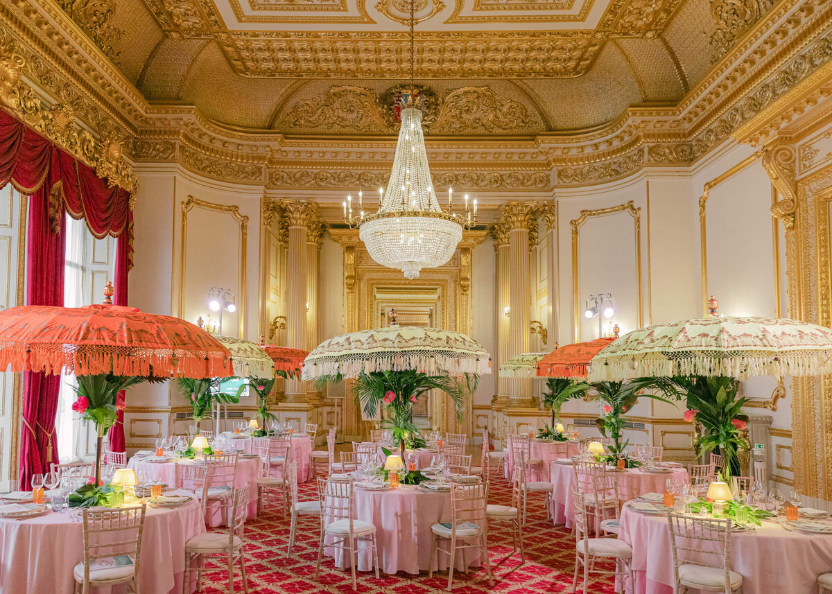 chloe-winstanley-events-lancaster-house-dining-room-party