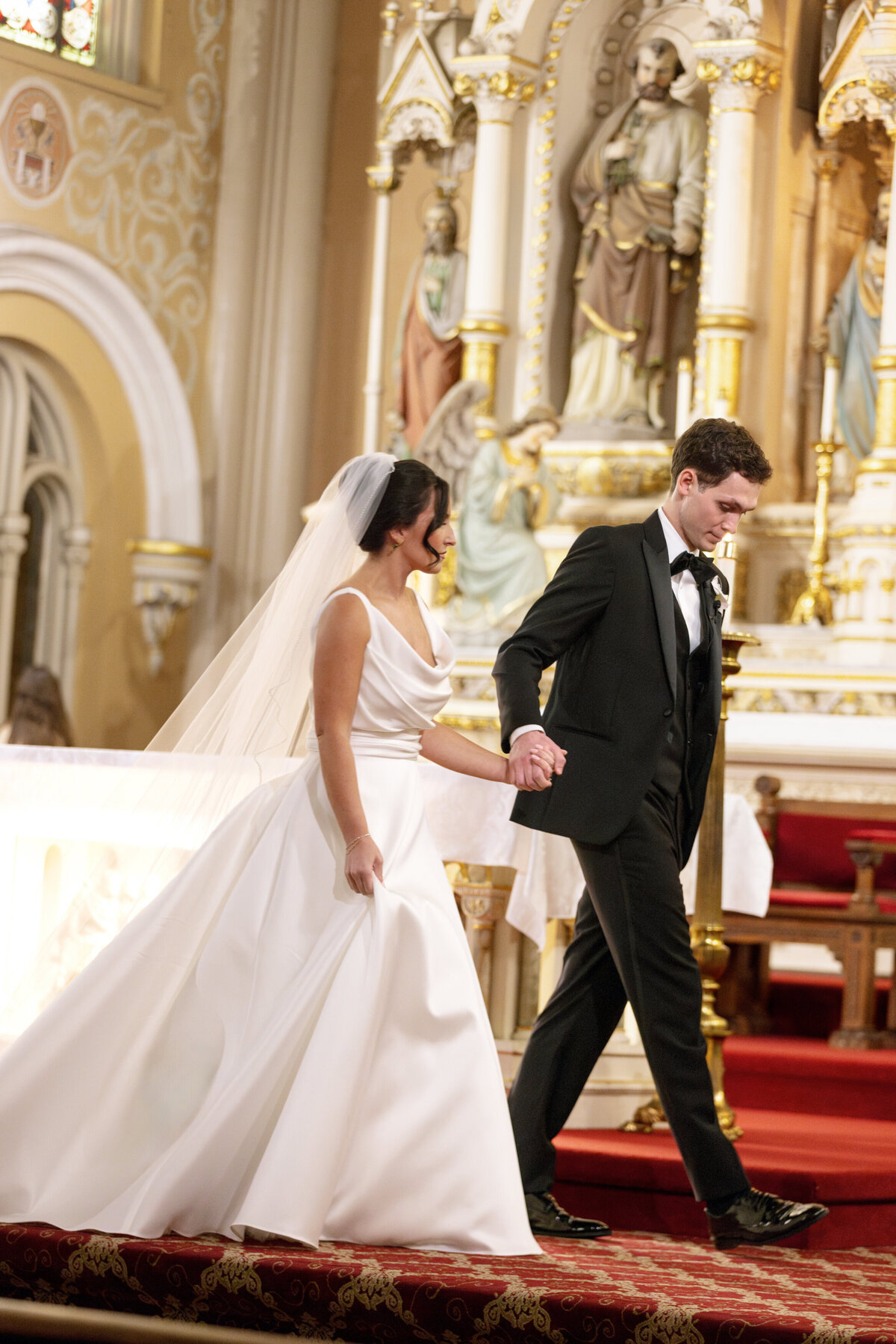 Berlez-Aspen-Avenue-Chicago-Wedding-Photographer-Palmer-House-Celebrate-Planning-Yanni-Design-Dimitra-Shannon-O'Brien-Magazine-Editorial-139