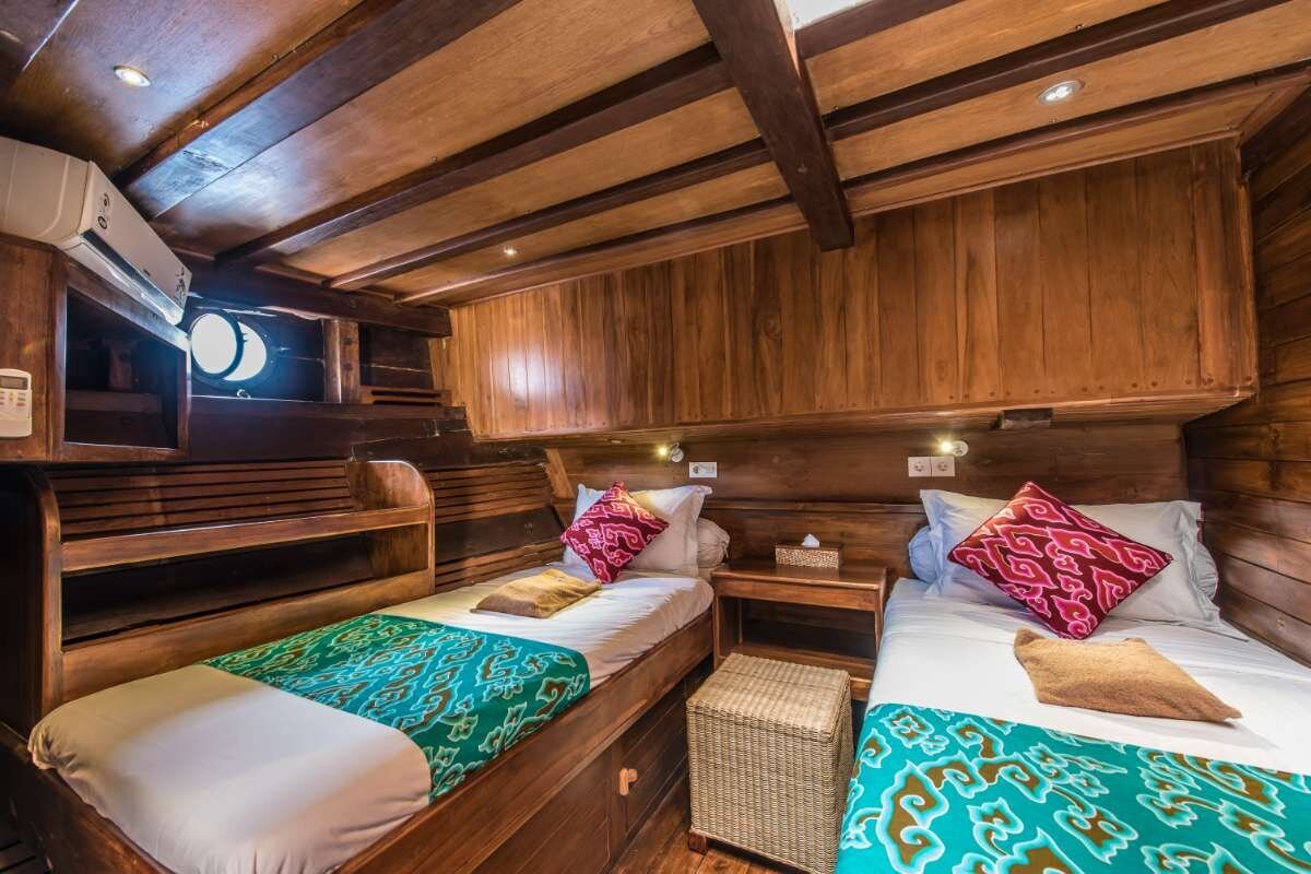 Carpe Diem Luxury Yacht Charter Bali 9