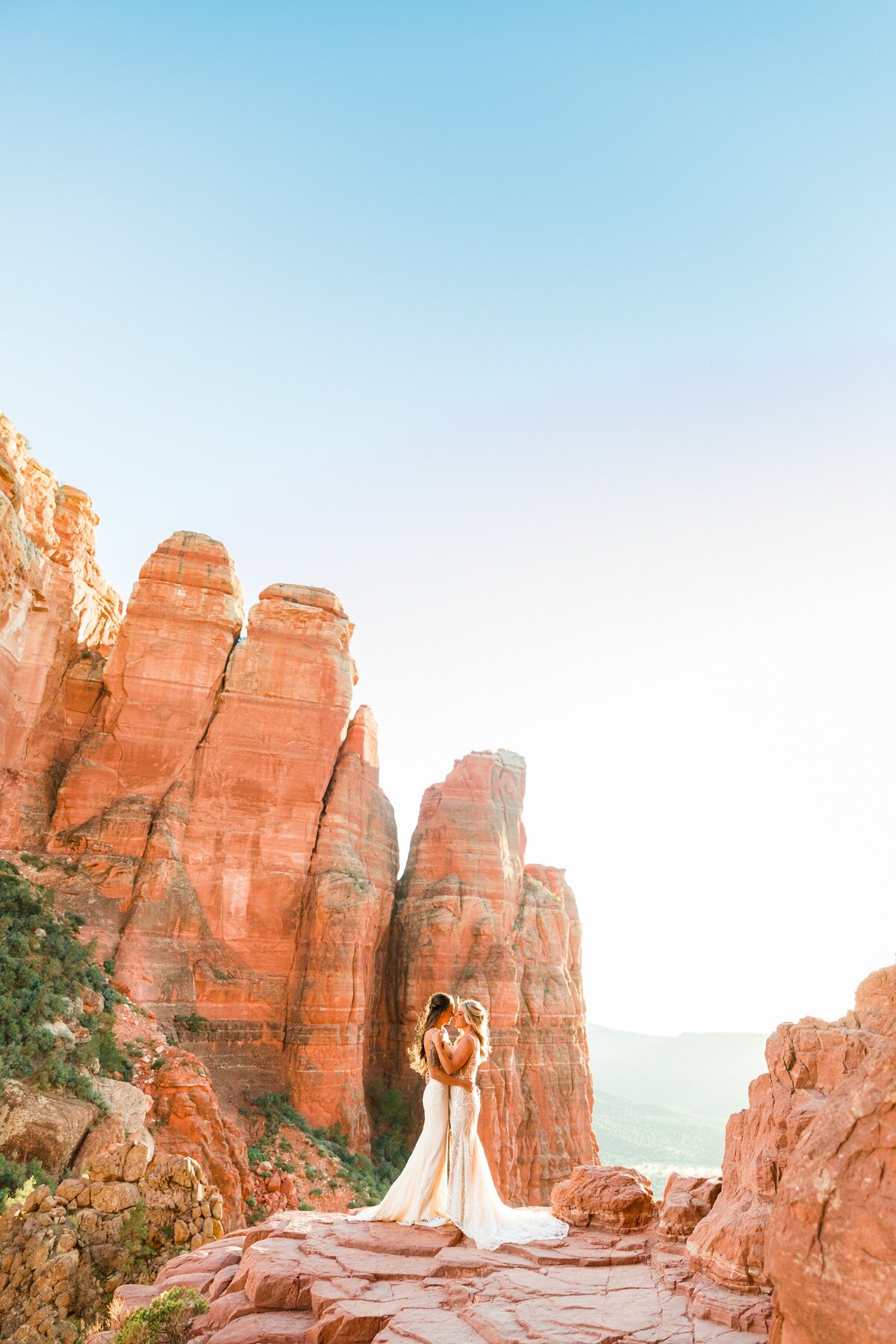 Cathedral_Rock_elopement_Sedona_AZ_Danielle_Holman_Wedding_Photography_LBGTQ_0019