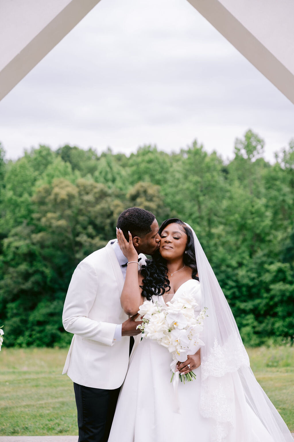 Youngs-Wedding-Sneak-Peeks-0116