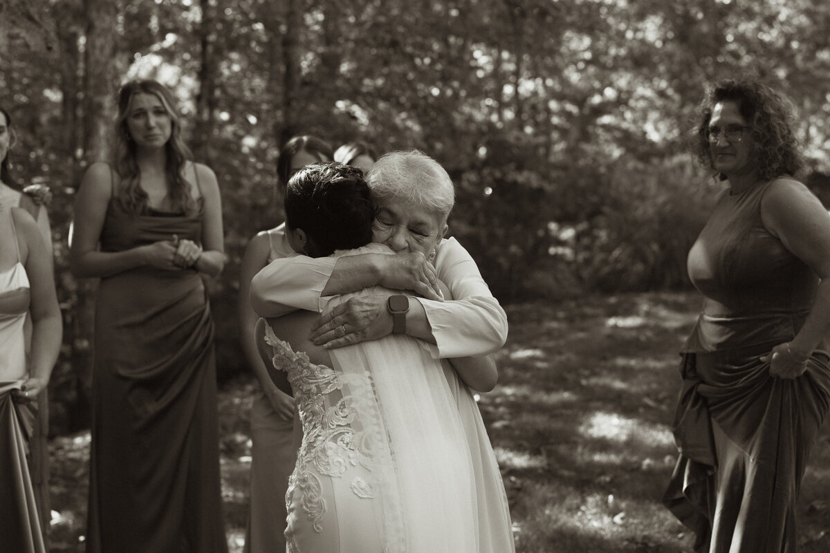 danielleandhunter_emilyarwinephotography-936