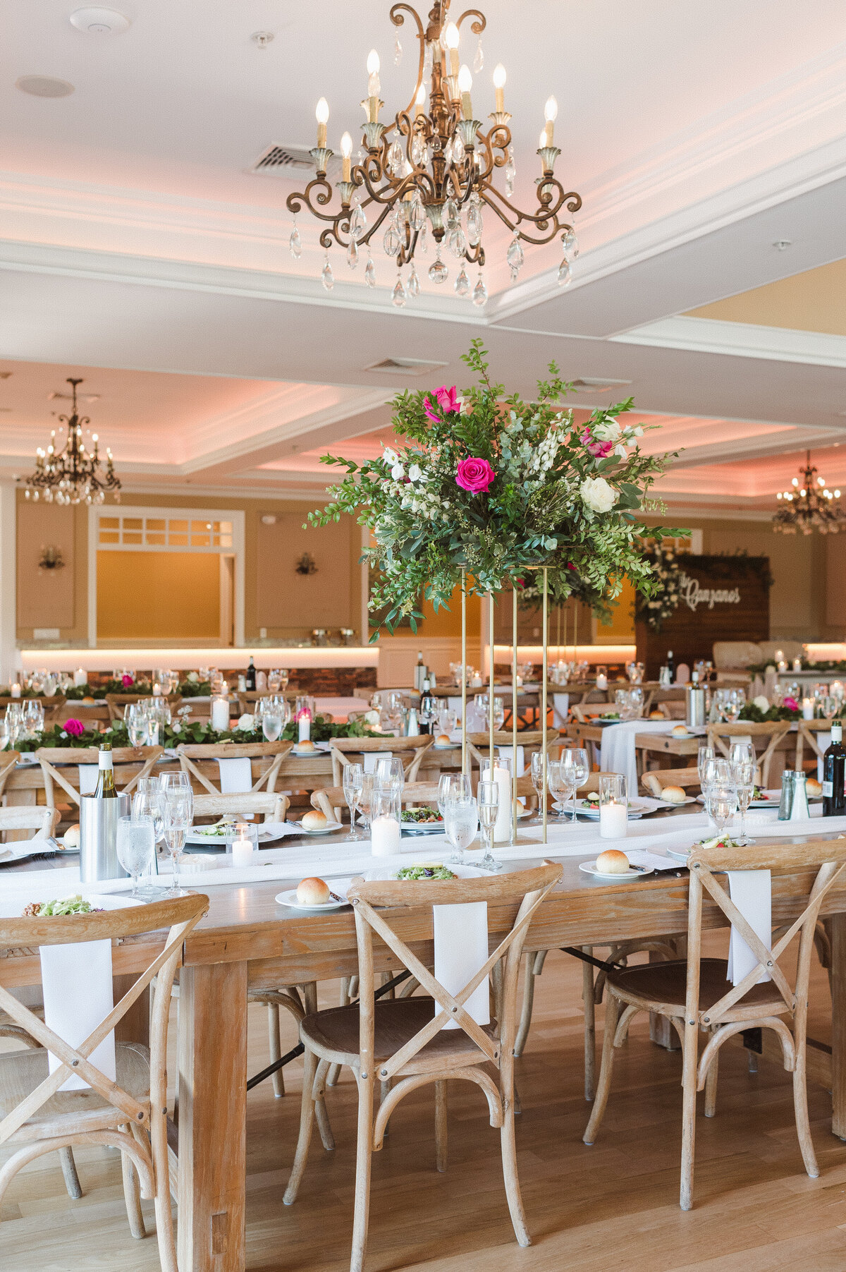 bear brook valley nj hot pink elegant wedding theme photos by suess moments photography
