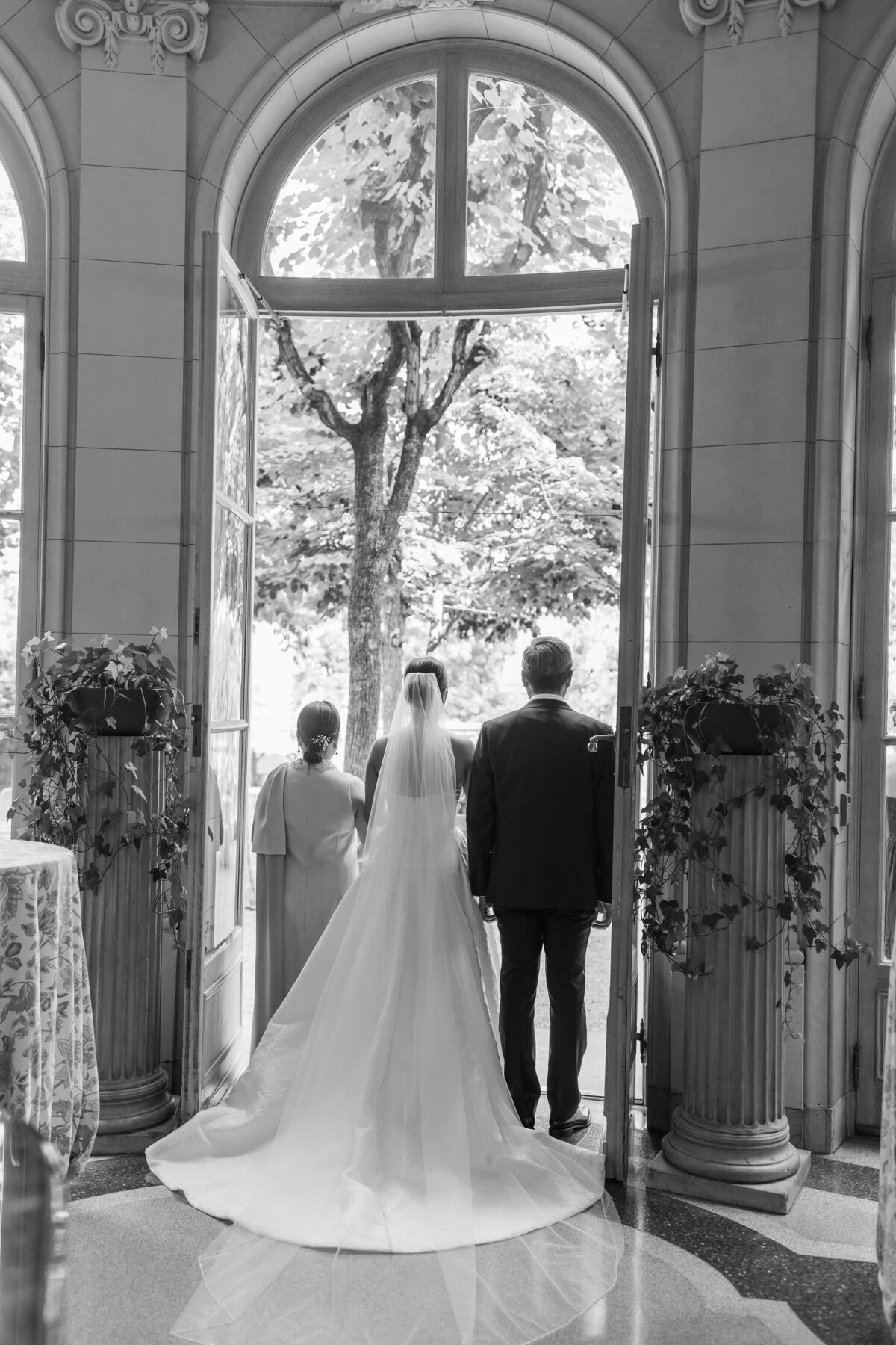 Vicki Grafton Elevated DC Wedding Photographer Meridian House 115