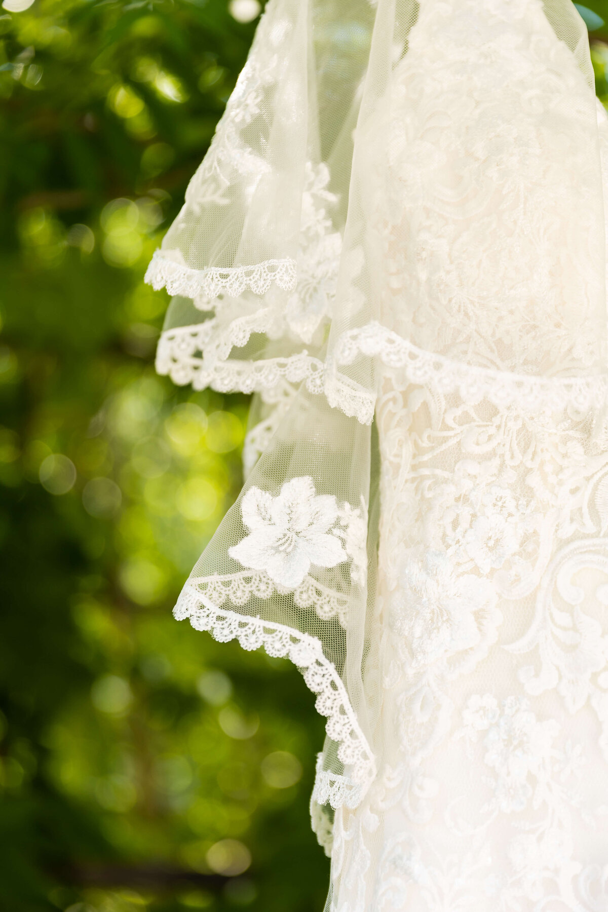 Lace wedding dress