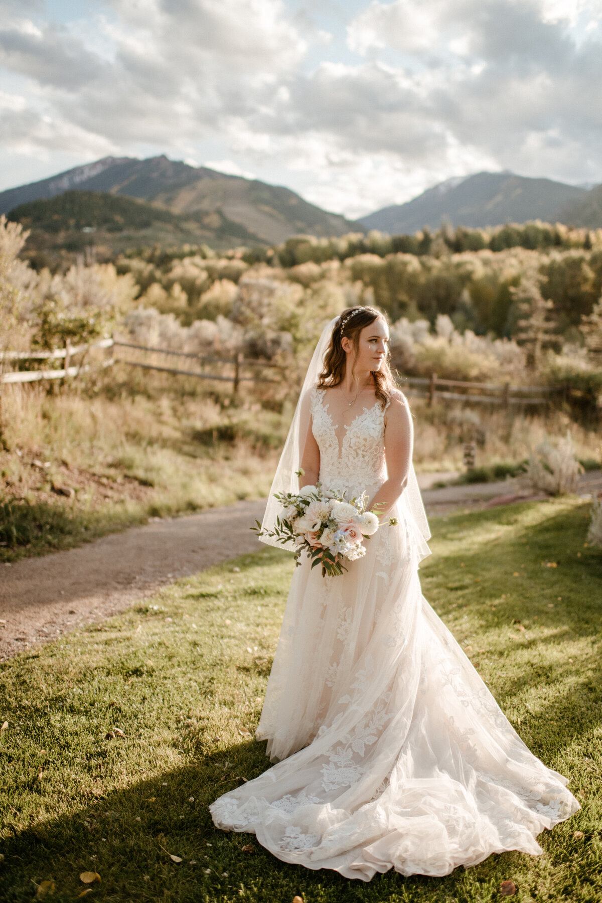 inviting-modern-nature-inspired-wedding-aspen