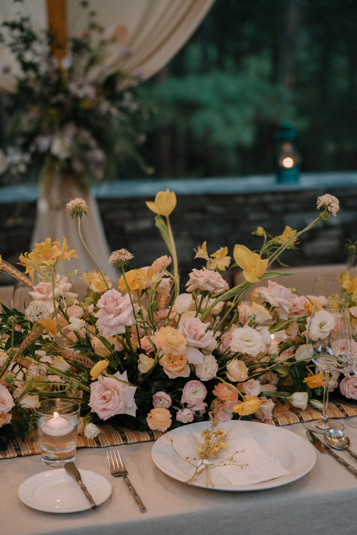 AdamLindaDecor0-157