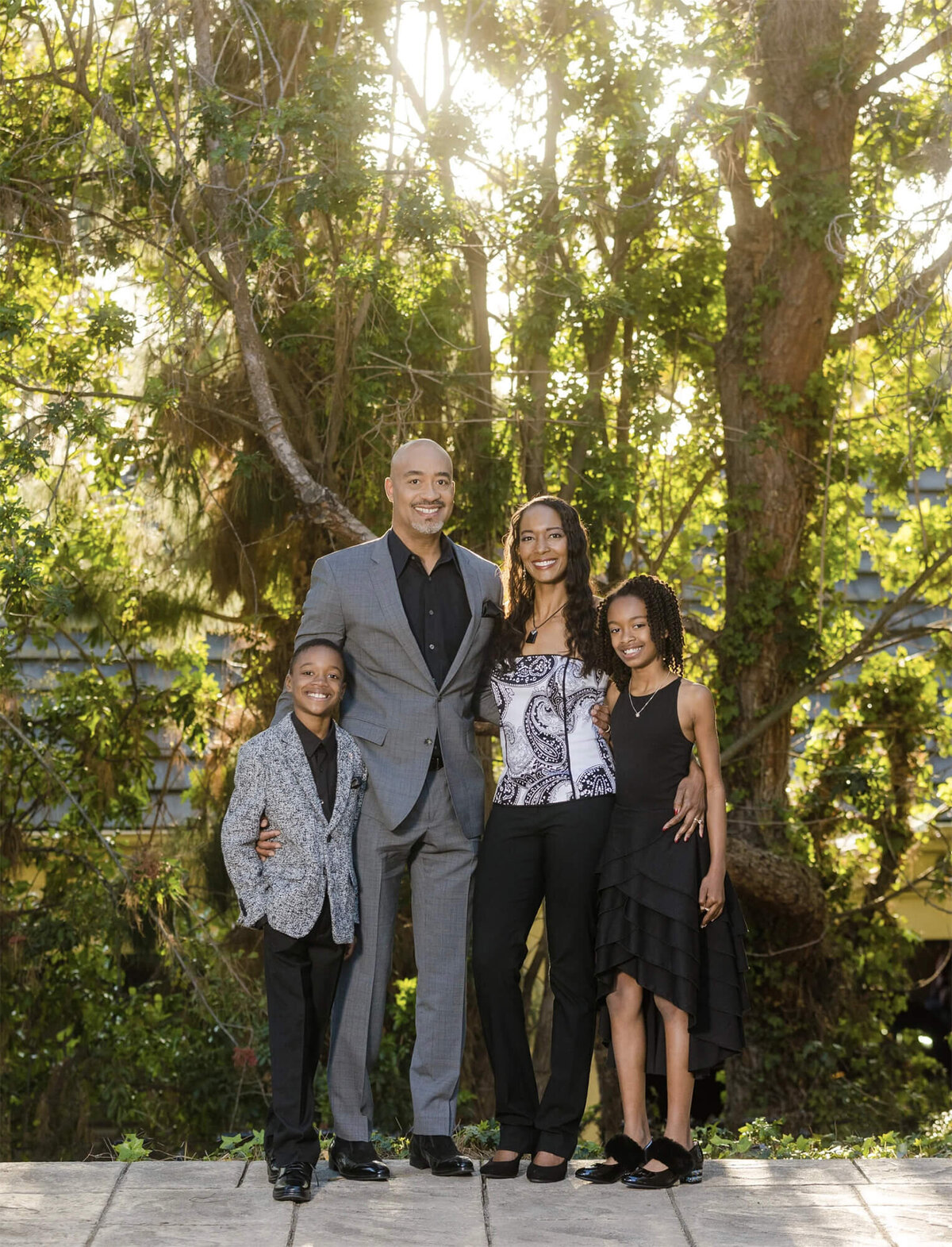 stylish-family-portrait-golden-light-san-diego-tim-otto-photography