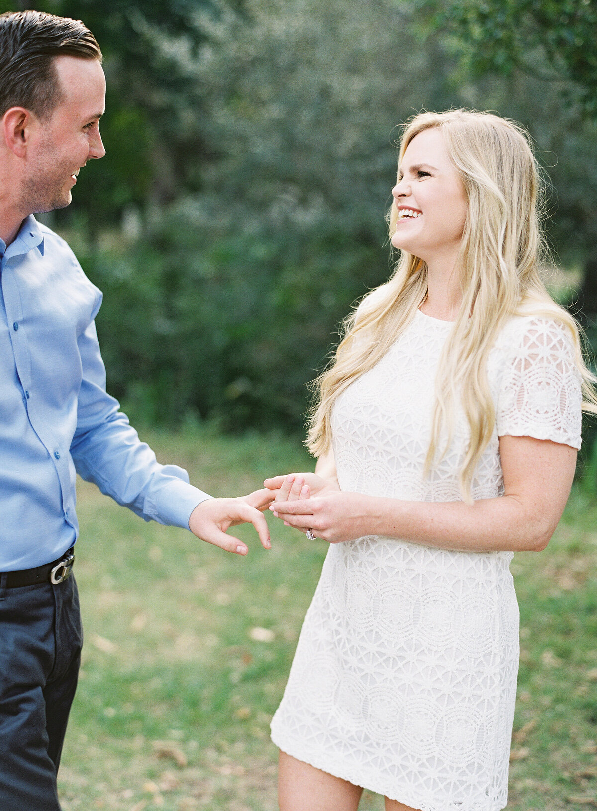 Napl-Florida-Engagement-film-photogrpaher-koreshan-state-park-21