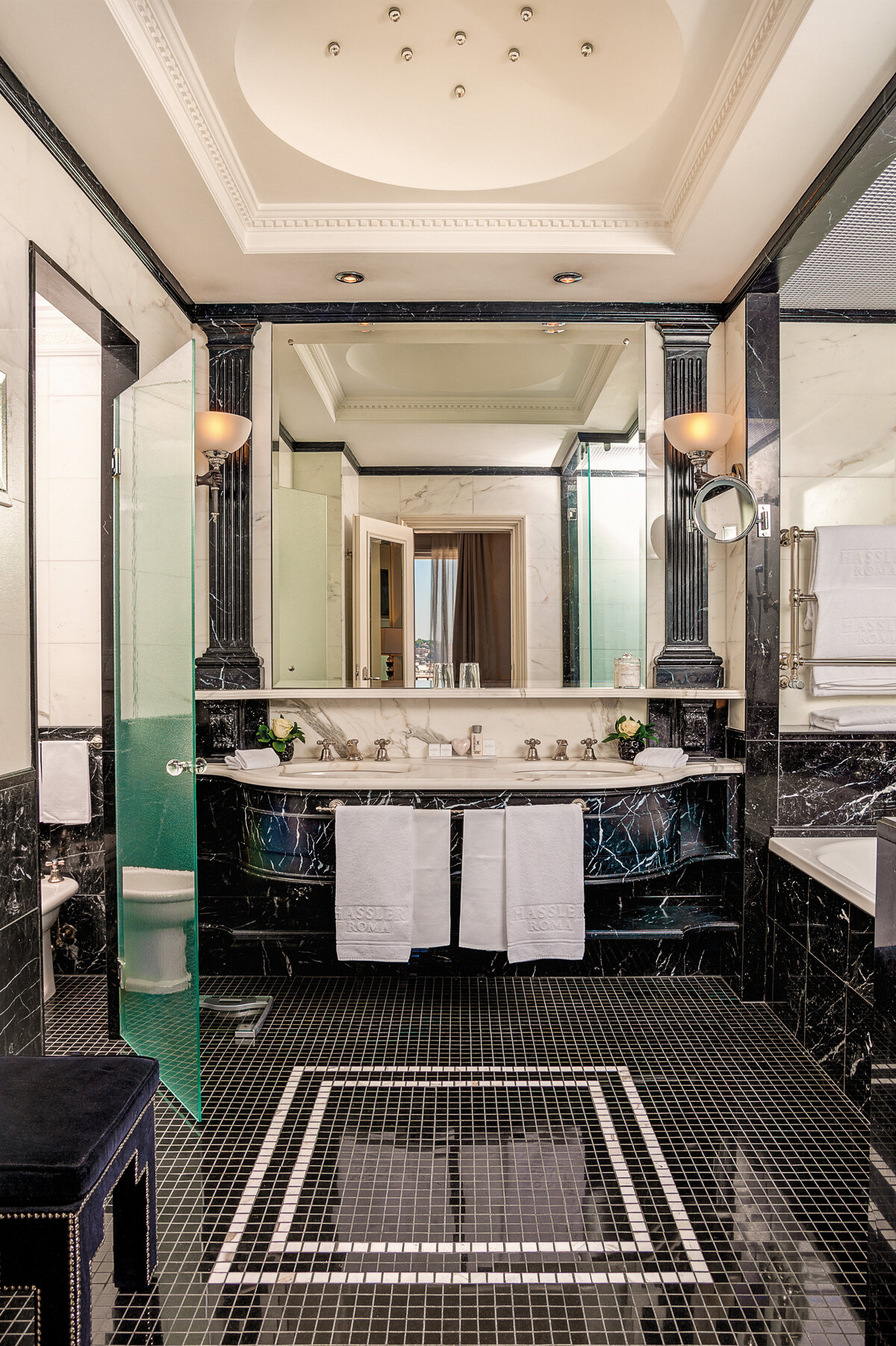Waterstone - Hassler Collection - Hotel Hassler -Rome - Luxury Boutique Hotel - Presidential Suite Trinità dei Monti Bathroom- Hassler Roma - credit Genivs Loci