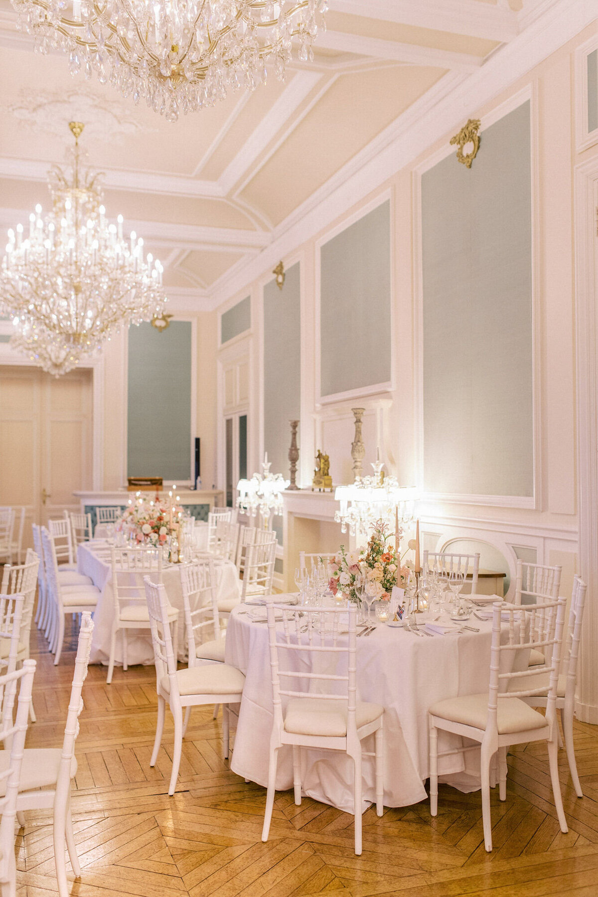 Maïlys Fortune Photography Husband Wife Wedding Weddings Photography France Switzerland Italy Timeless Dreamy Imagery Bilingual French English Destination Weddings Destination Wedding Provence French Riviera Paris Lake Como Tuscany134