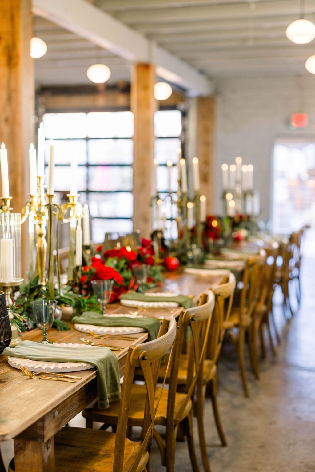 CurioChristmas_GardenandGrain_Tablescape