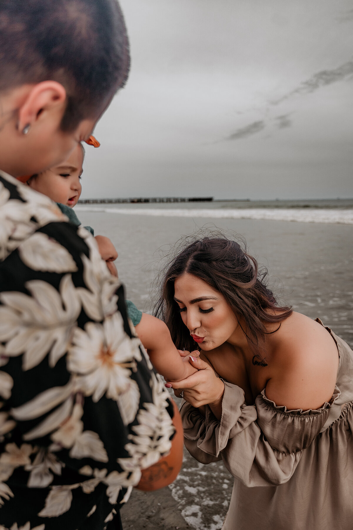 sealbeach-family-photo_m23