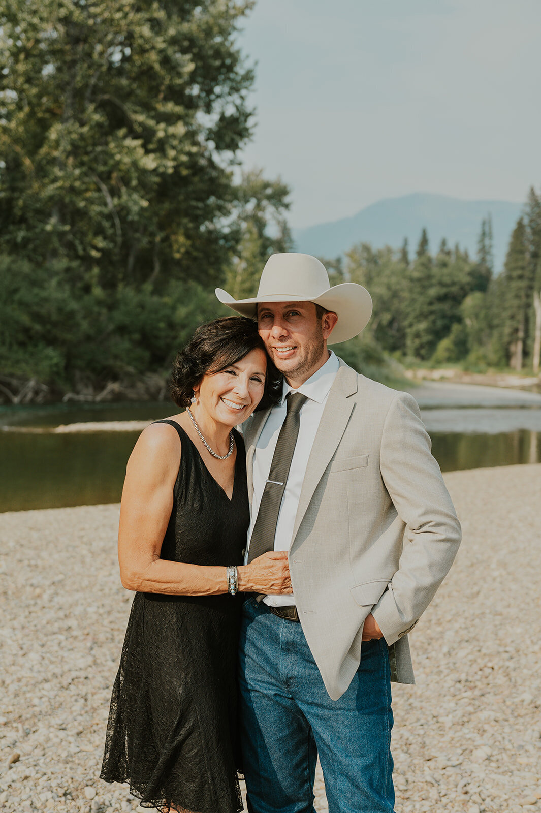 presley-gray-luxury-western-montana-wedding-7437
