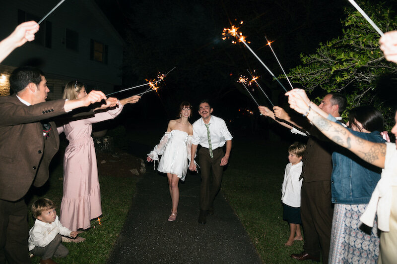 finer-points-coastal-westside-inn-manteo-wedding00007