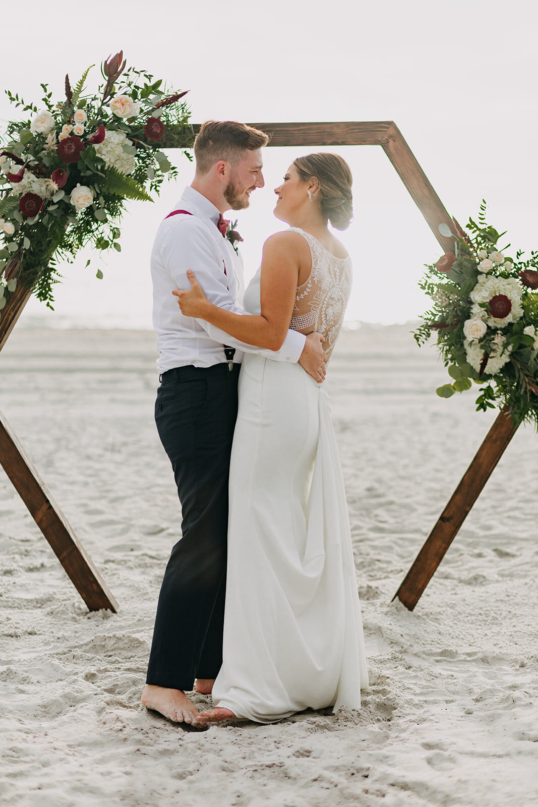 amber-mcwhorter-photo-elope-in-florida-lions-club-treasure-island-chantilly-chic-planners-5