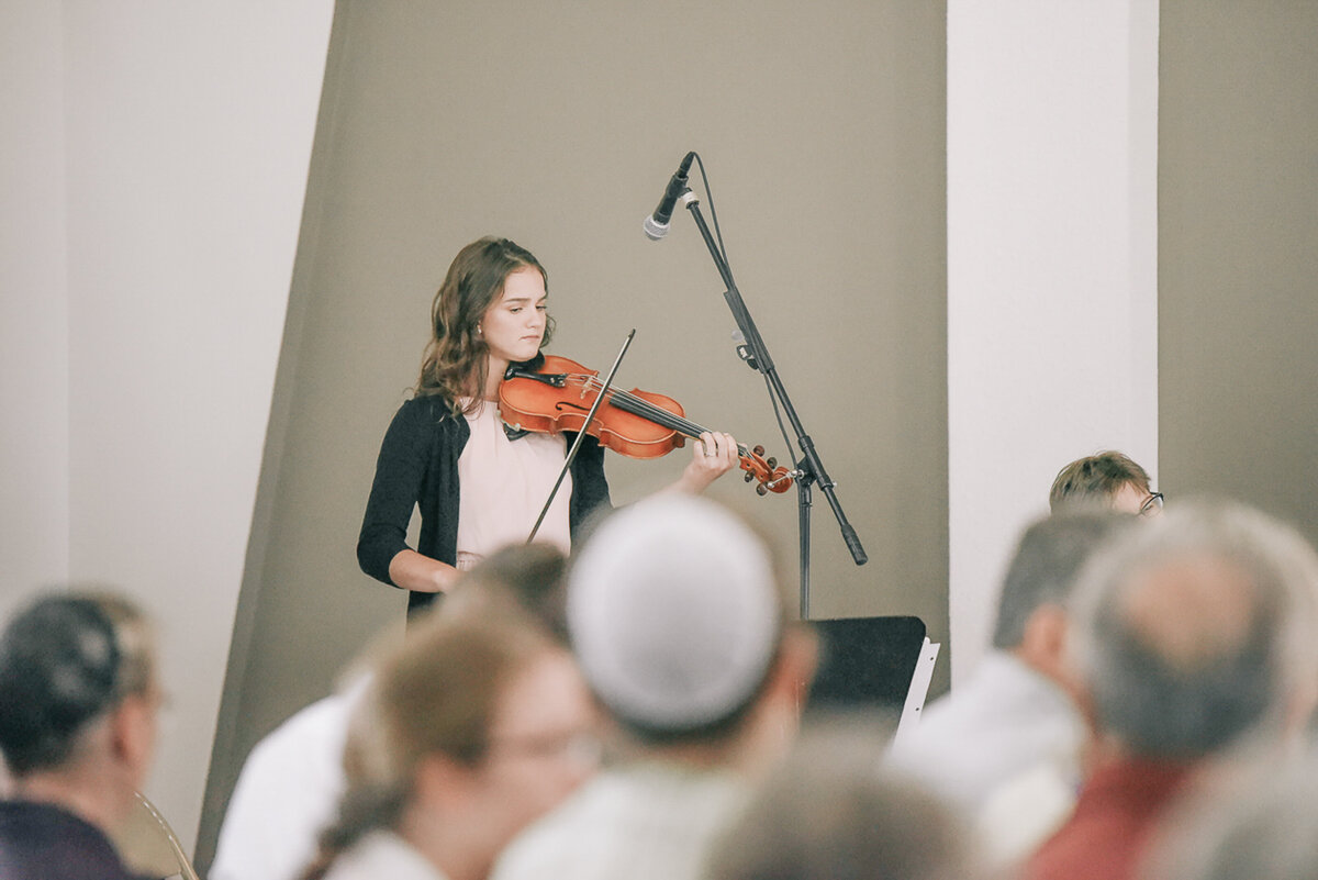wedding ceremony | Iowa wedding photographer | Iowa Photographer | Playlife | Cedar Rapids | Iowa City | Kalona | Alaynna Ann Schwartz-7