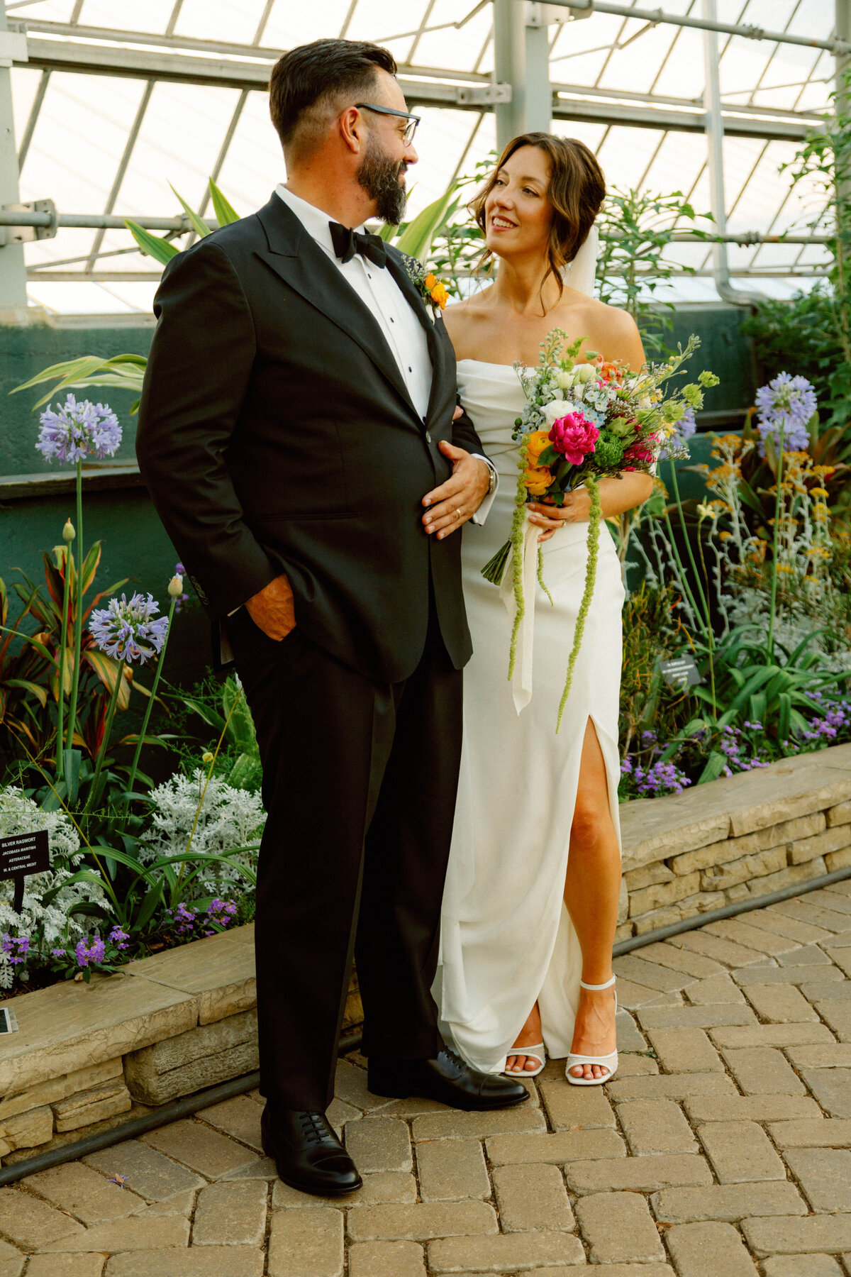 EmilyAmbie Photography-Documentary-wedding-garfield-conservatory-couples-portraits-chicago0001700043