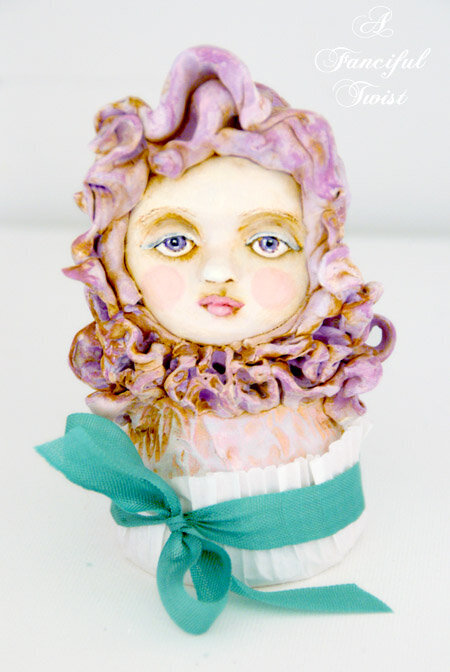 violette-lavendarcake-creambrosia-cake-head-front